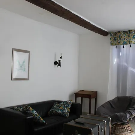 Holiday home Maison De Historique Dans La Haute -