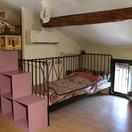 Maison De Historique Dans La Haute - *